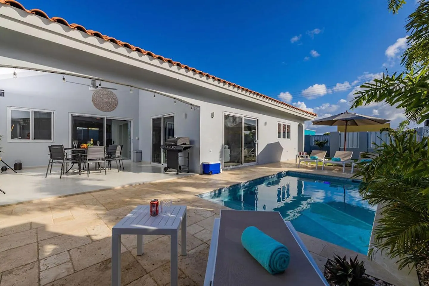 New Modern 3Bdr/2Ba Private Pool Villa Paradera
