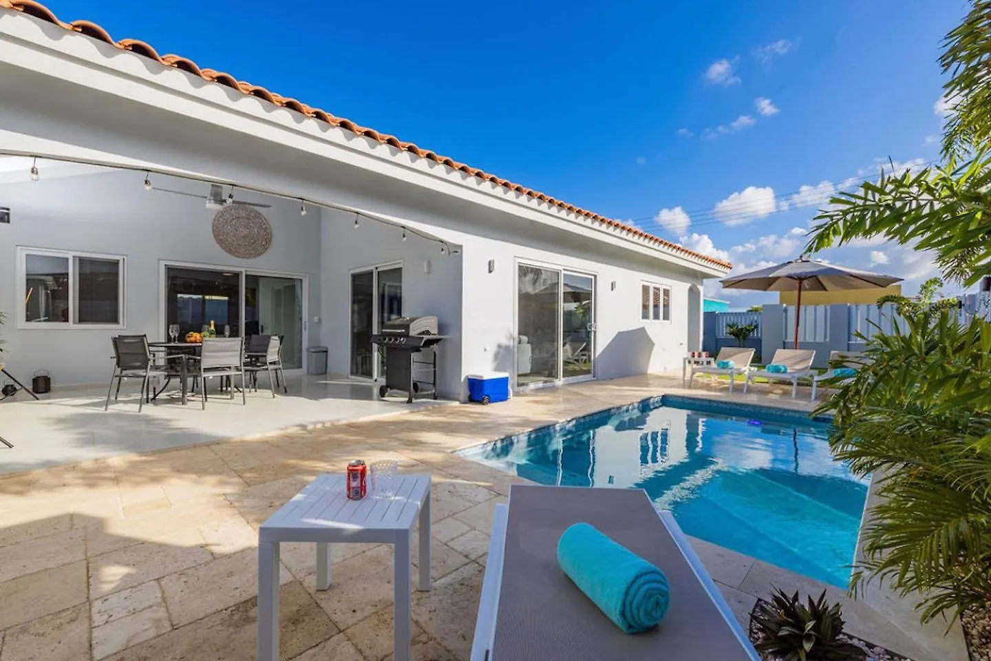 New Modern 3Bdr/2Ba Private Pool Villa Paradera 0*,  Aruba
