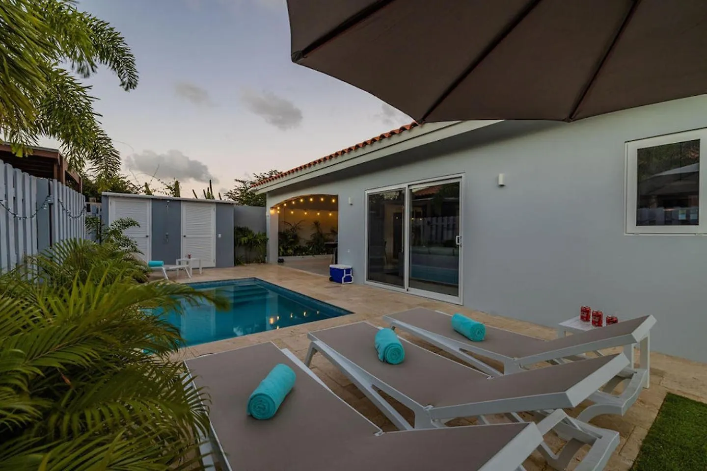 New Modern 3Bdr/2Ba Private Pool Villa Paradera
